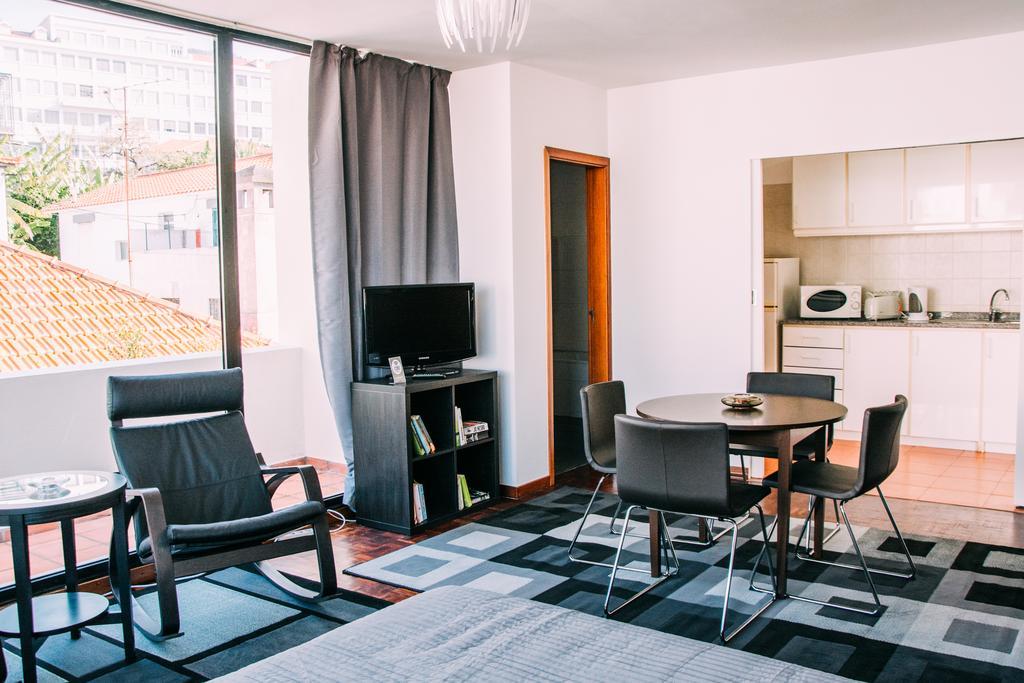Arts In Apartments Pina Funchal  Luaran gambar