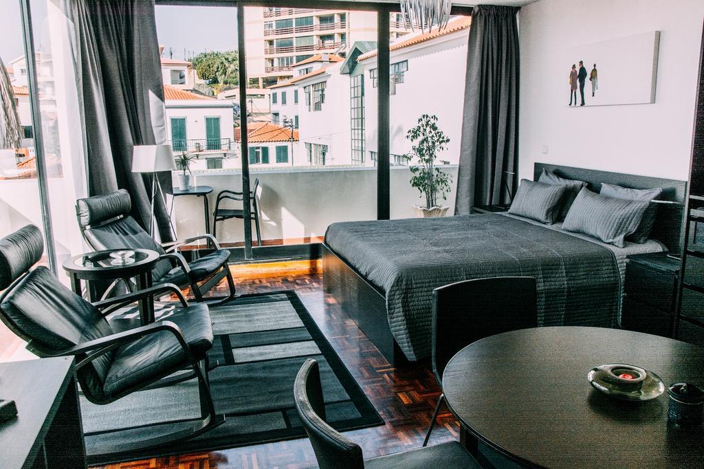 Arts In Apartments Pina Funchal  Luaran gambar